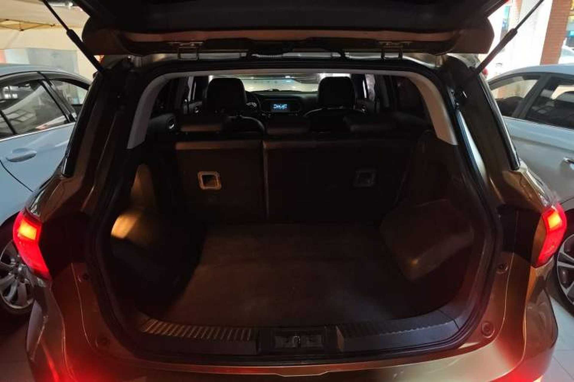 Used GAC Trumpchi GS4 2017 235T Automatic Two-Wheel Drive Elite Edition Trunk