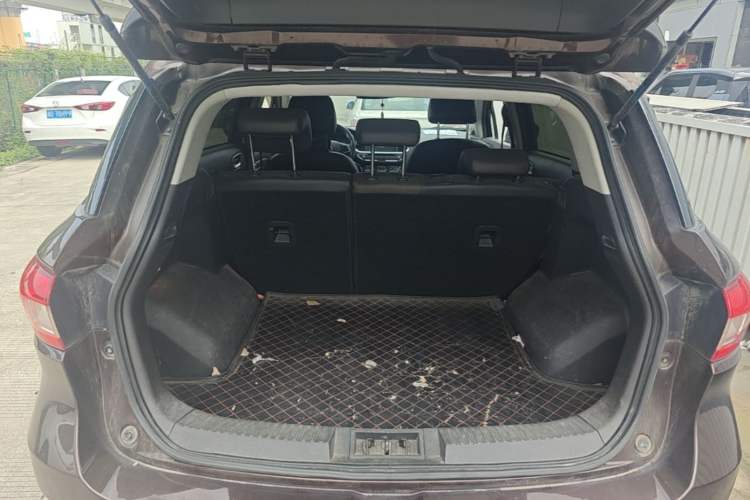 Used GAC Trumpchi GS4 2017 235T Automatic Two-Wheel Drive Luxury Smart Connectivity Version Trunk