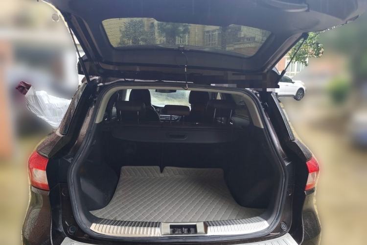 Used GAC Trumpchi GS4 2017 235T Automatic Two-Wheel Drive Luxury Smart Connectivity Version Trunk