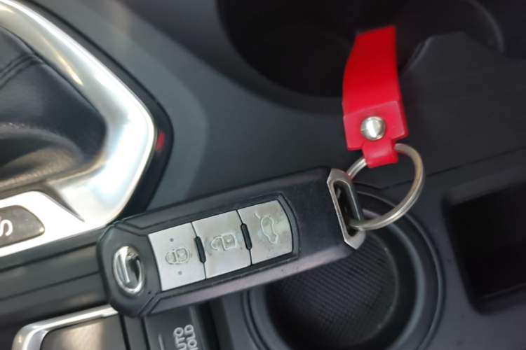 Used GAC Trumpchi GS4 2017 235T Automatic Two-Wheel Drive Luxury Smart Connectivity Version Vehicle Key