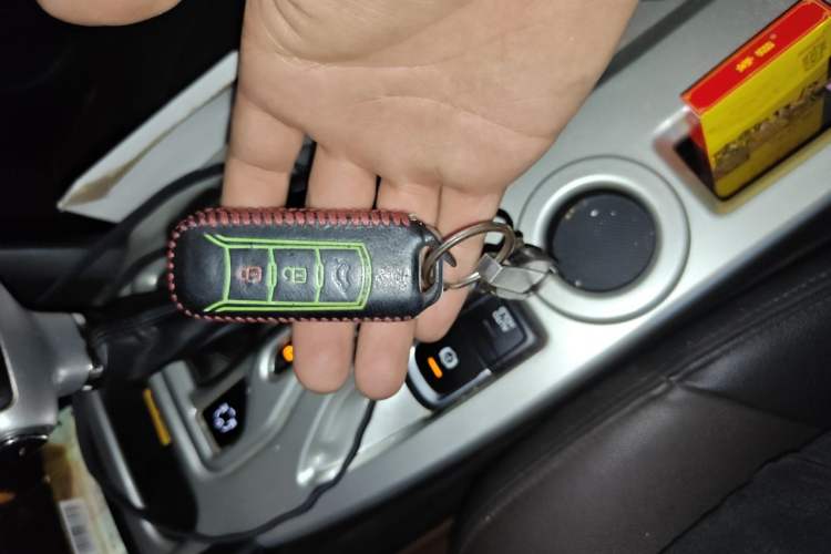 Used GAC Trumpchi GS4 2017 235T Automatic Two-Wheel Drive Luxury Smart Connectivity Version Vehicle Key