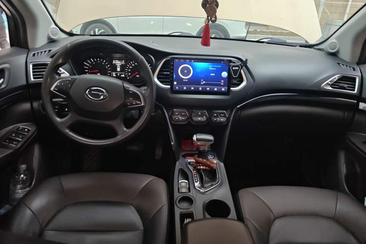 Used GAC Trumpchi GS4 2017 235T Automatic Two-Wheel Drive Elite Edition Center Console