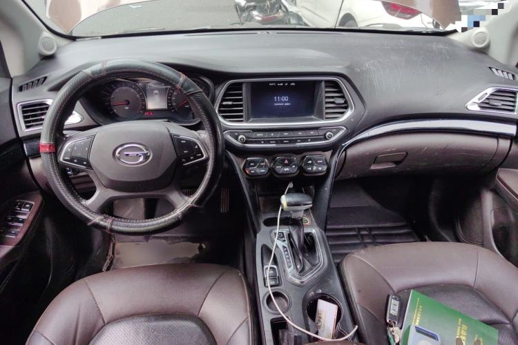 Used GAC Trumpchi GS4 2017 235T Automatic Two-Wheel Drive Luxury Smart Connectivity Version Center Console