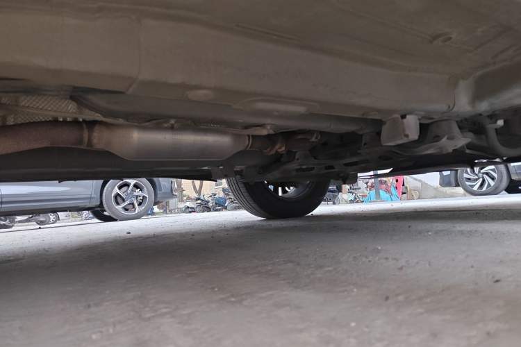 Used GAC Trumpchi GS4 2017 235T Automatic Two-Wheel Drive Elite Edition Chassis Front Left