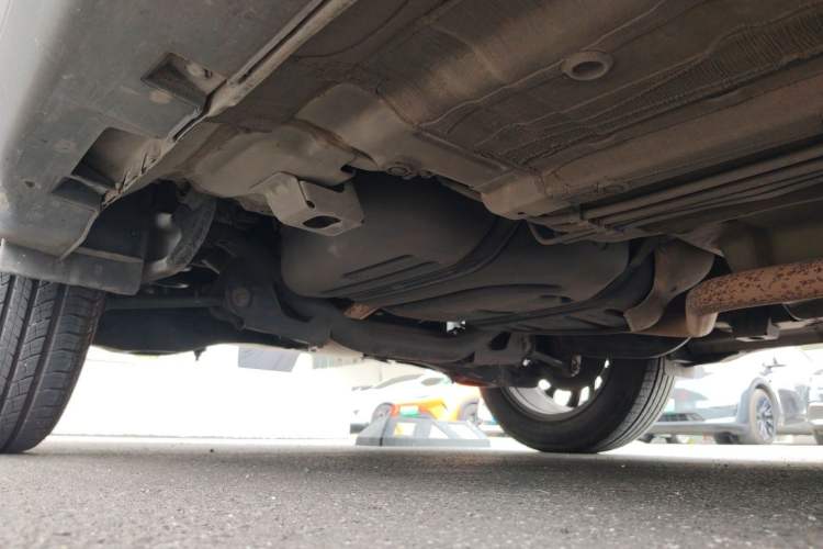 Used GAC Trumpchi GS4 2017 235T Automatic Two-Wheel Drive Elite Edition Chassis Rear Right