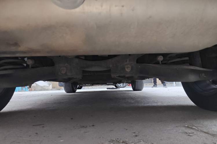 Used GAC Trumpchi GS4 2017 235T Automatic Two-Wheel Drive Elite Edition Chassis Rear