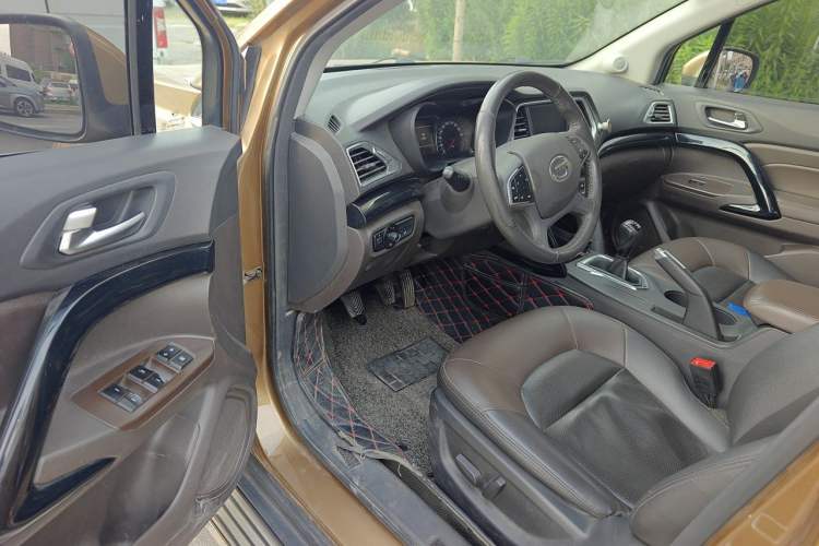 Used GAC Trumpchi GS4 2017 235T Manual Two-Wheel Drive Luxury Edition Driver Seat