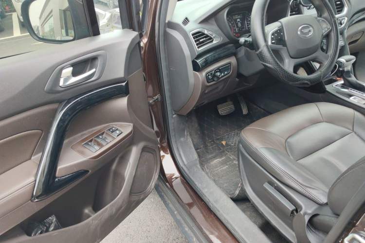 Used GAC Trumpchi GS4 2017 235T Automatic Two-Wheel Drive Elite Edition Driver Seat