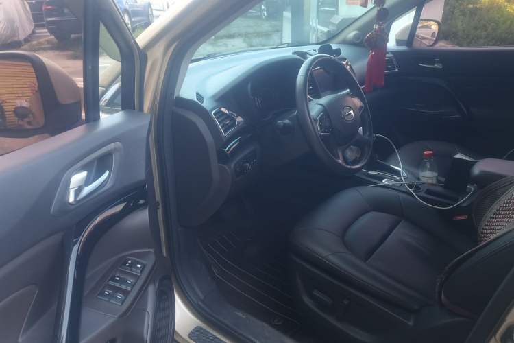 Used GAC Trumpchi GS4 2017 235T Automatic Two-Wheel Drive Luxury Smart Connectivity Version Driver Seat