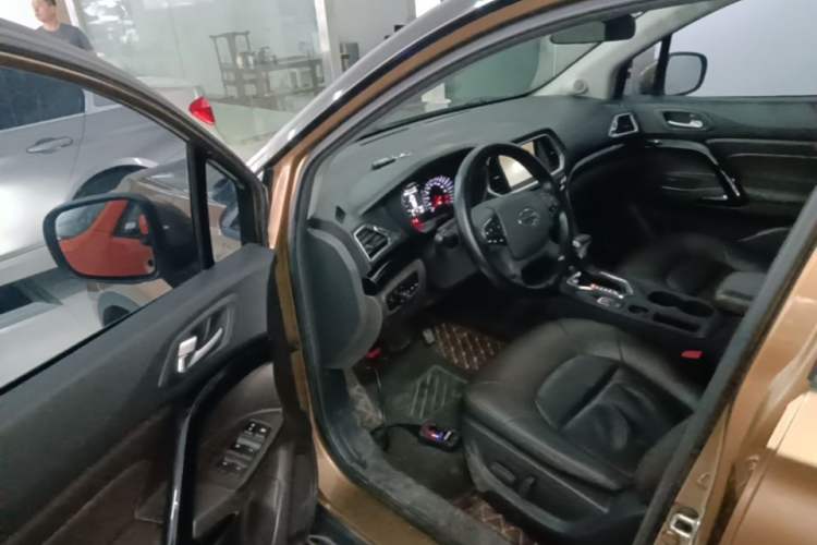 Used GAC Trumpchi GS4 2017 235T Automatic Two-Wheel Drive Luxury Smart Connectivity Version Driver Seat