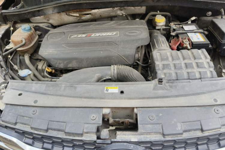 Used GAC Trumpchi GS4 2017 235T Automatic Two-Wheel Drive Luxury Smart Connectivity Version Engine Bay