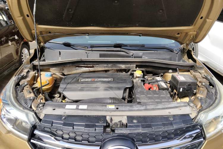 Used GAC Trumpchi GS4 2017 235T Automatic Two-Wheel Drive Luxury Smart Connectivity Version Engine Bay