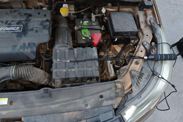 Used GAC Trumpchi GS4 2017 235T Manual Two-Wheel Drive Luxury Edition Engine Bay Left