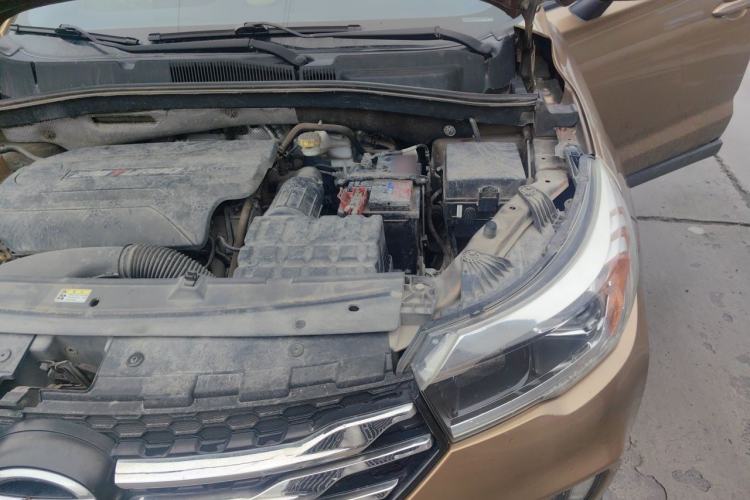 Used GAC Trumpchi GS4 2017 200T G-DCT Two-Wheel Drive Elite Edition Engine Bay Left