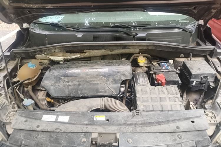Used GAC Trumpchi GS4 2017 235T Manual Two-Wheel Drive Luxury Edition Engine Bay