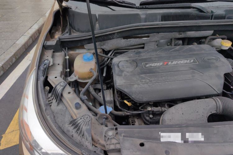 Used GAC Trumpchi GS4 2017 200T Manual Two-Wheel Drive Elite Edition Engine Bay Right