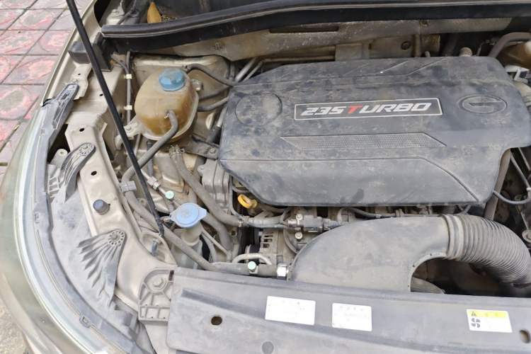 Used GAC Trumpchi GS4 2017 235T Automatic Two-Wheel Drive Luxury Smart Connectivity Version Engine Bay Right