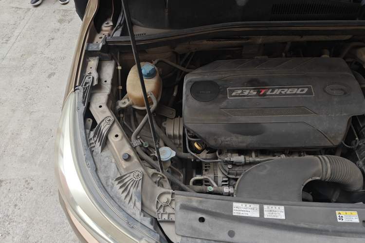 Used GAC Trumpchi GS4 2017 235T Automatic Two-Wheel Drive Elite Edition Engine Bay Right