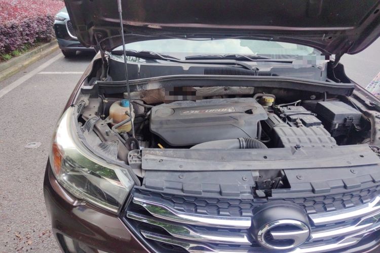 Used GAC Trumpchi GS4 2017 235T Automatic Two-Wheel Drive Luxury Smart Connectivity Version Engine Bay Right