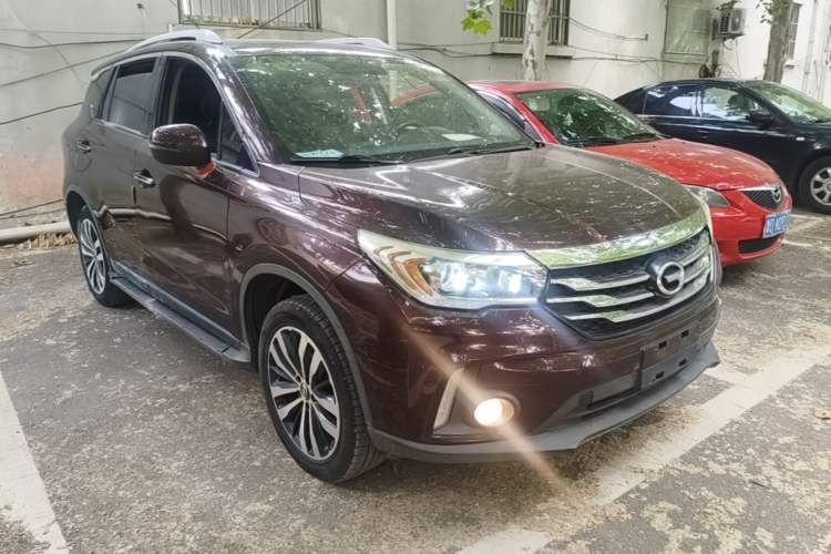 Used GAC Trumpchi GS4 2017 235T Manual Two-Wheel Drive Luxury Edition Front Right 45 Deg
