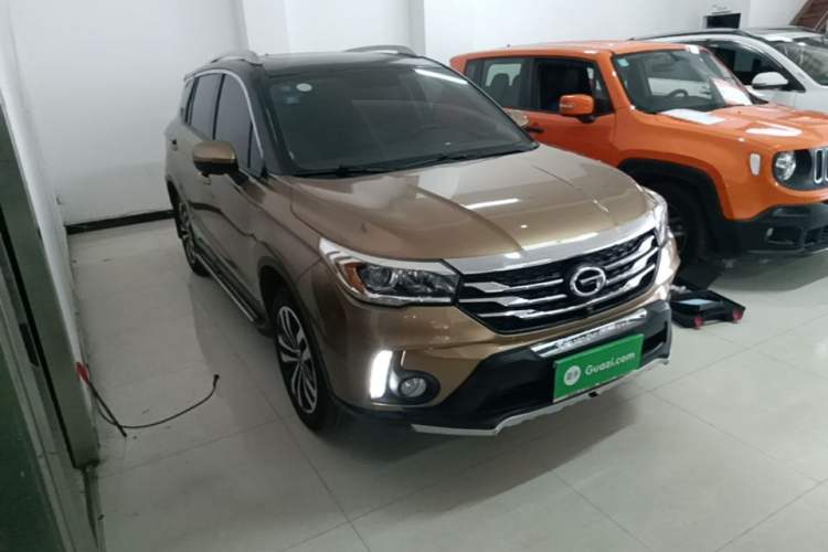 Used GAC Trumpchi GS4 2017 235T Automatic Two-Wheel Drive Luxury Smart Connectivity Version Front Right 45 Deg
