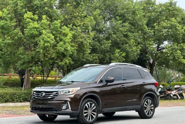Ojetý GAC Trumpchi GS4 2017 235T Automatic Two-Wheel Drive Luxury Smart Connectivity Version
