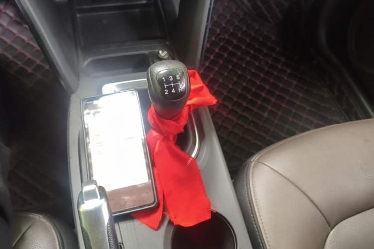 Used GAC Trumpchi GS4 2017 235T Manual Two-Wheel Drive Luxury Edition Gear Lever
