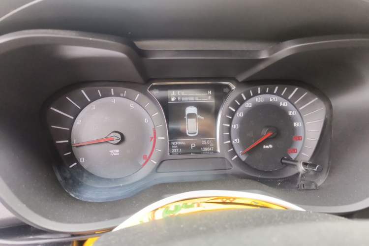 Used GAC Trumpchi GS4 2017 235T Automatic Two-Wheel Drive Luxury Smart Connectivity Version Instrument Cluster