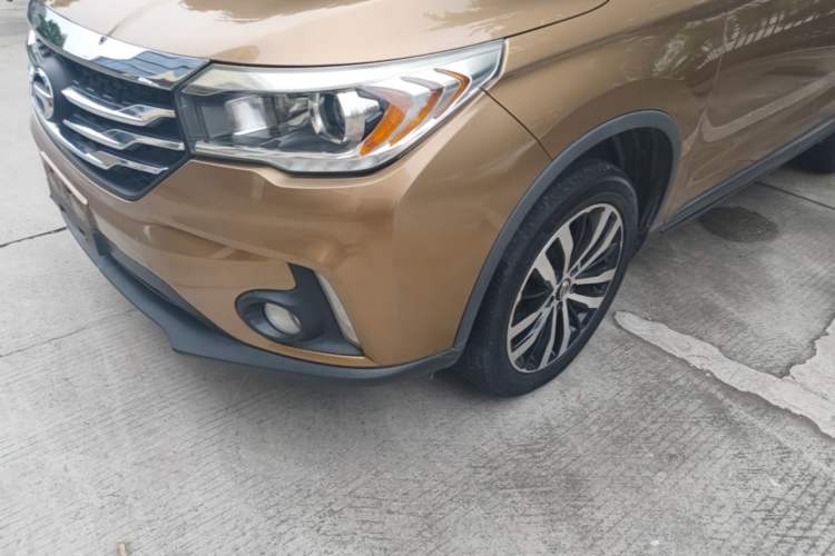 Used GAC Trumpchi GS4 2017 235T G-DCT Two-Wheel Drive Luxury Edition Left Front Headlight