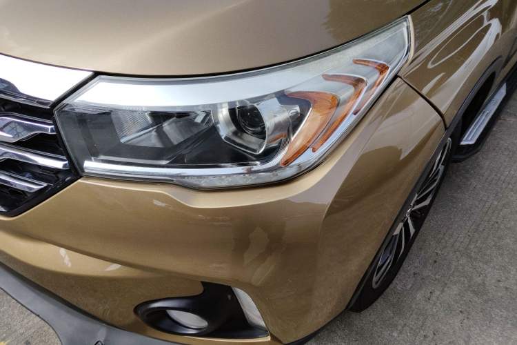 Used GAC Trumpchi GS4 2017 235T Automatic Two-Wheel Drive Luxury Smart Connectivity Version Left Front Headlight
