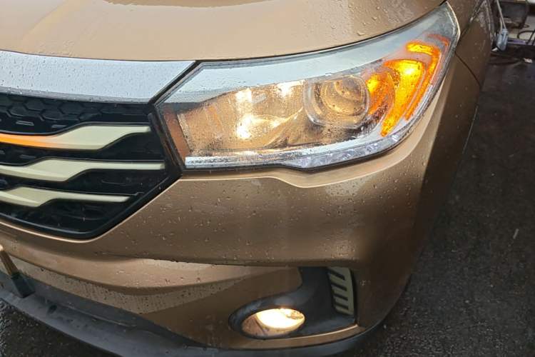 Used GAC Trumpchi GS4 2017 200T Manual Two-Wheel Drive Elite Edition Left Front Headlight