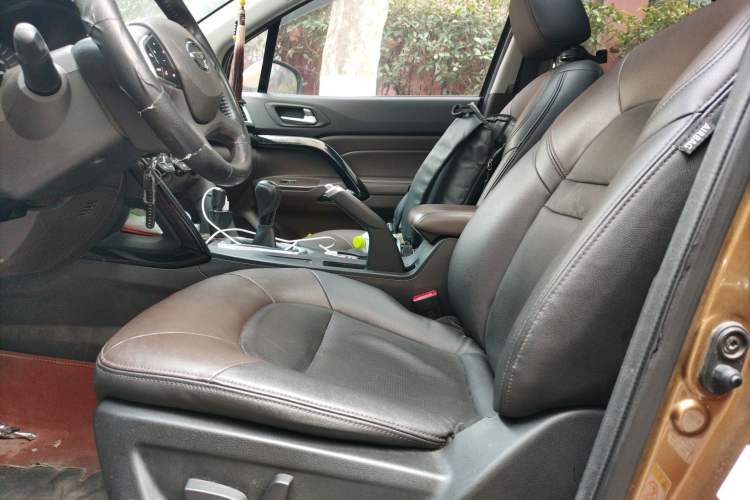 Used GAC Trumpchi GS4 2017 235T Manual Two-Wheel Drive Luxury Edition Left Front Seat