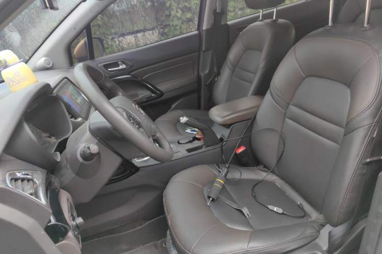 Used GAC Trumpchi GS4 2017 200T G-DCT Two-Wheel Drive Elite Edition Left Front Seat
