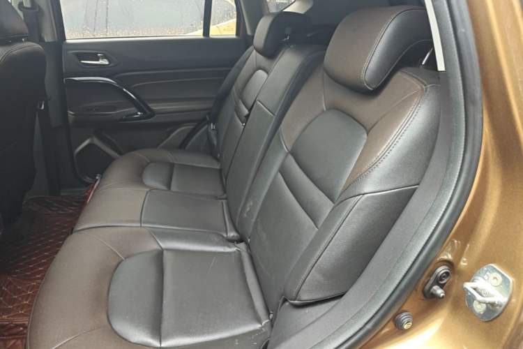 Used GAC Trumpchi GS4 2017 200T Manual Two-Wheel Drive Elite Edition Left Rear Seat