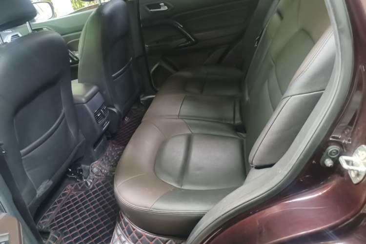 Used GAC Trumpchi GS4 2017 235T Manual Two-Wheel Drive Luxury Edition Left Rear Seat