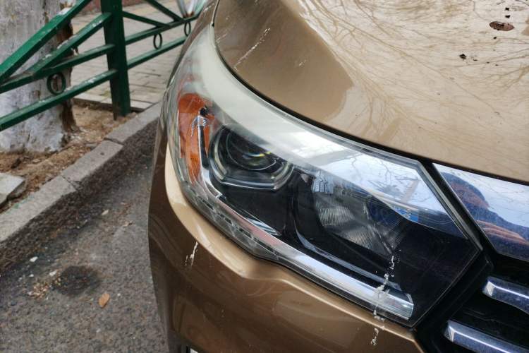 Used GAC Trumpchi GS4 2017 235T Manual Two-Wheel Drive Luxury Edition Right Front Headlight