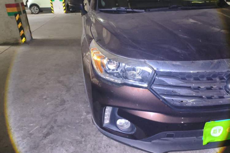 Used GAC Trumpchi GS4 2017 235T G-DCT Two-Wheel Drive Elite Edition Right Front Headlight