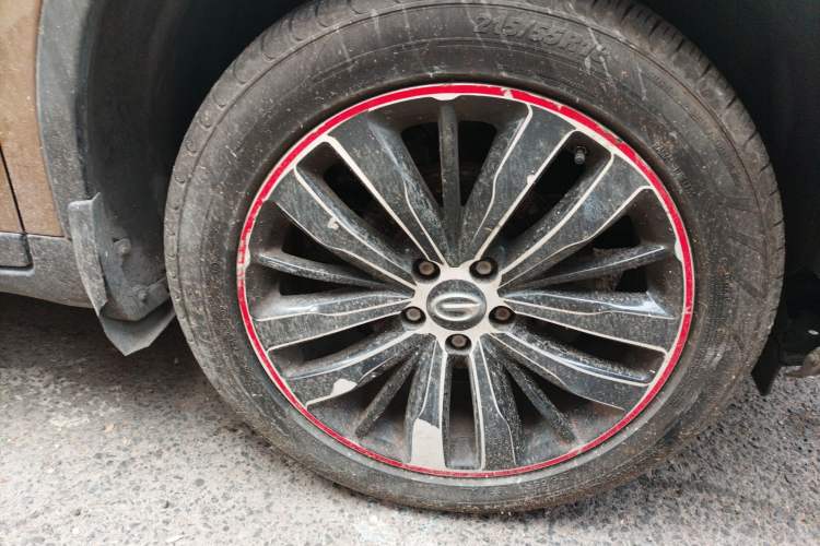 Used GAC Trumpchi GS4 2017 235T Manual Two-Wheel Drive Luxury Edition Right Front Wheel Hub