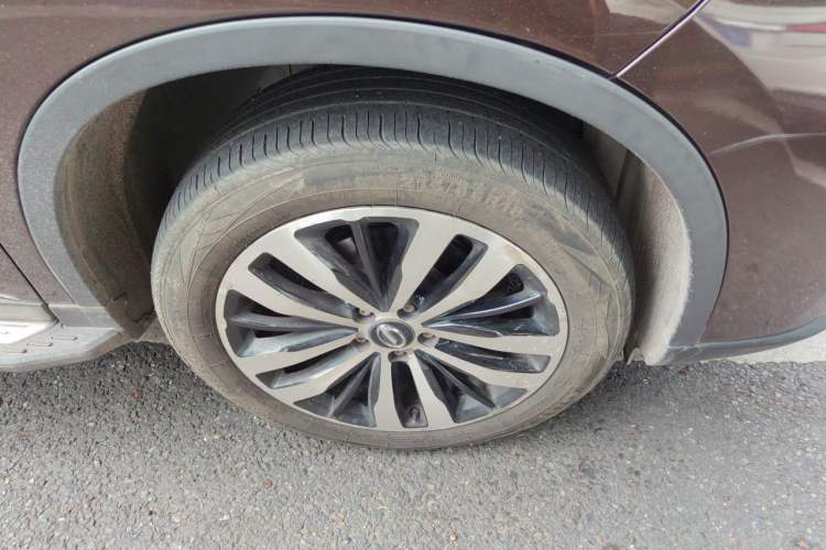 Used GAC Trumpchi GS4 2017 235T Automatic Two-Wheel Drive Luxury Smart Connectivity Version Right Front Wheel Hub