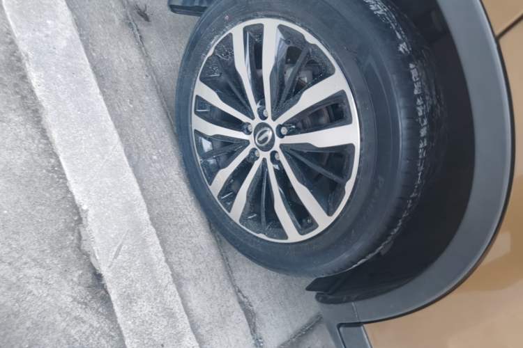 Used GAC Trumpchi GS4 2017 235T G-DCT Two-Wheel Drive Luxury Edition Right Rear Wheel Hub