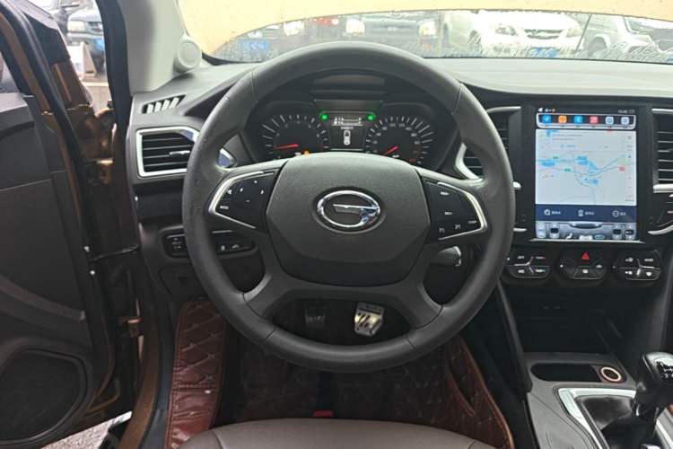Used GAC Trumpchi GS4 2017 200T Manual Two-Wheel Drive Elite Edition Steering Wheel
