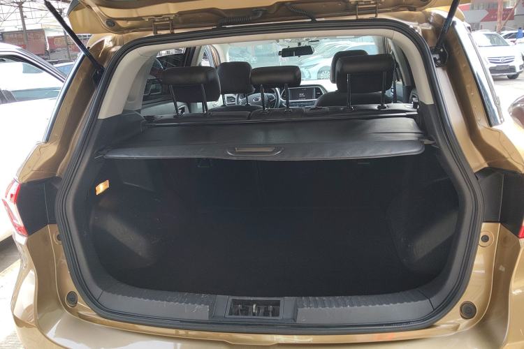 Used GAC Trumpchi GS4 2017 235T Automatic Two-Wheel Drive Luxury Smart Connectivity Version Trunk