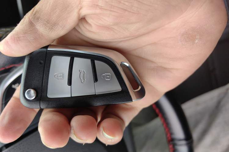 Used GAC Trumpchi GS4 2017 200T Manual Two-Wheel Drive Elite Edition Vehicle Key