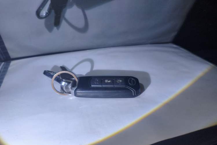 Used GAC Trumpchi GS4 2017 235T G-DCT Two-Wheel Drive Elite Edition Vehicle Key