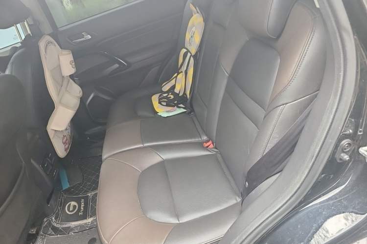 Used GAC Trumpchi GS4 2017 235T Automatic Two-Wheel Drive Elite Edition Left Rear Seat
