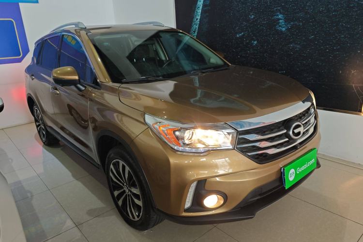 Used GAC Trumpchi GS4 2017 235T Automatic Two-Wheel Drive Luxury Smart Connectivity Version Front Right 45 Deg