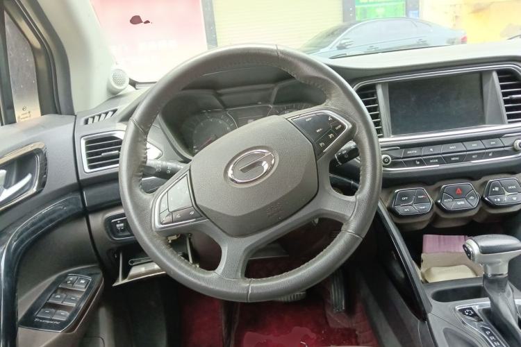 Used GAC Trumpchi GS4 2017 235T Automatic Two-Wheel Drive Luxury Smart Connectivity Version Steering Wheel