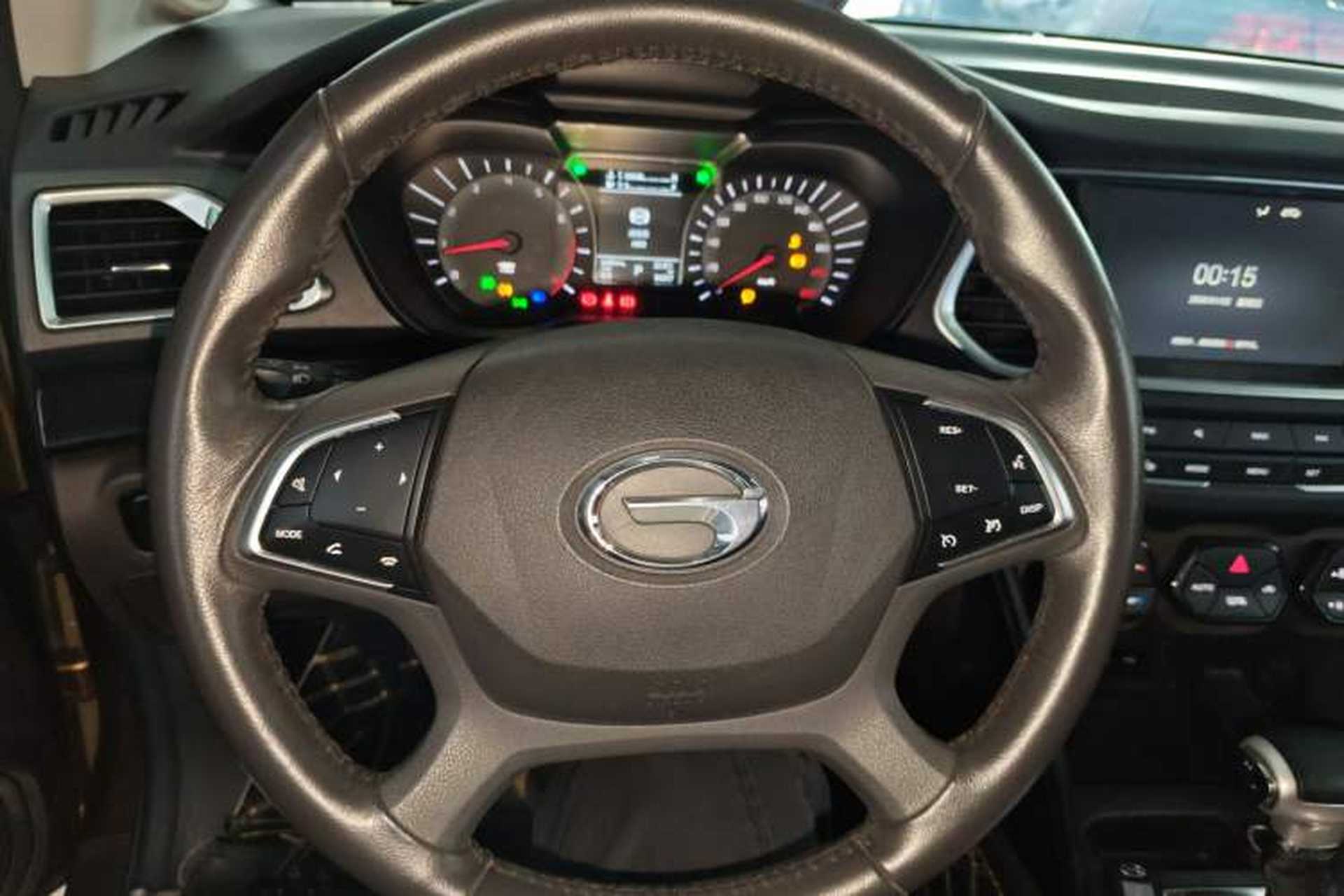 Used GAC Trumpchi GS4 2017 235T Automatic Two-Wheel Drive Luxury Smart Connectivity Version Steering Wheel