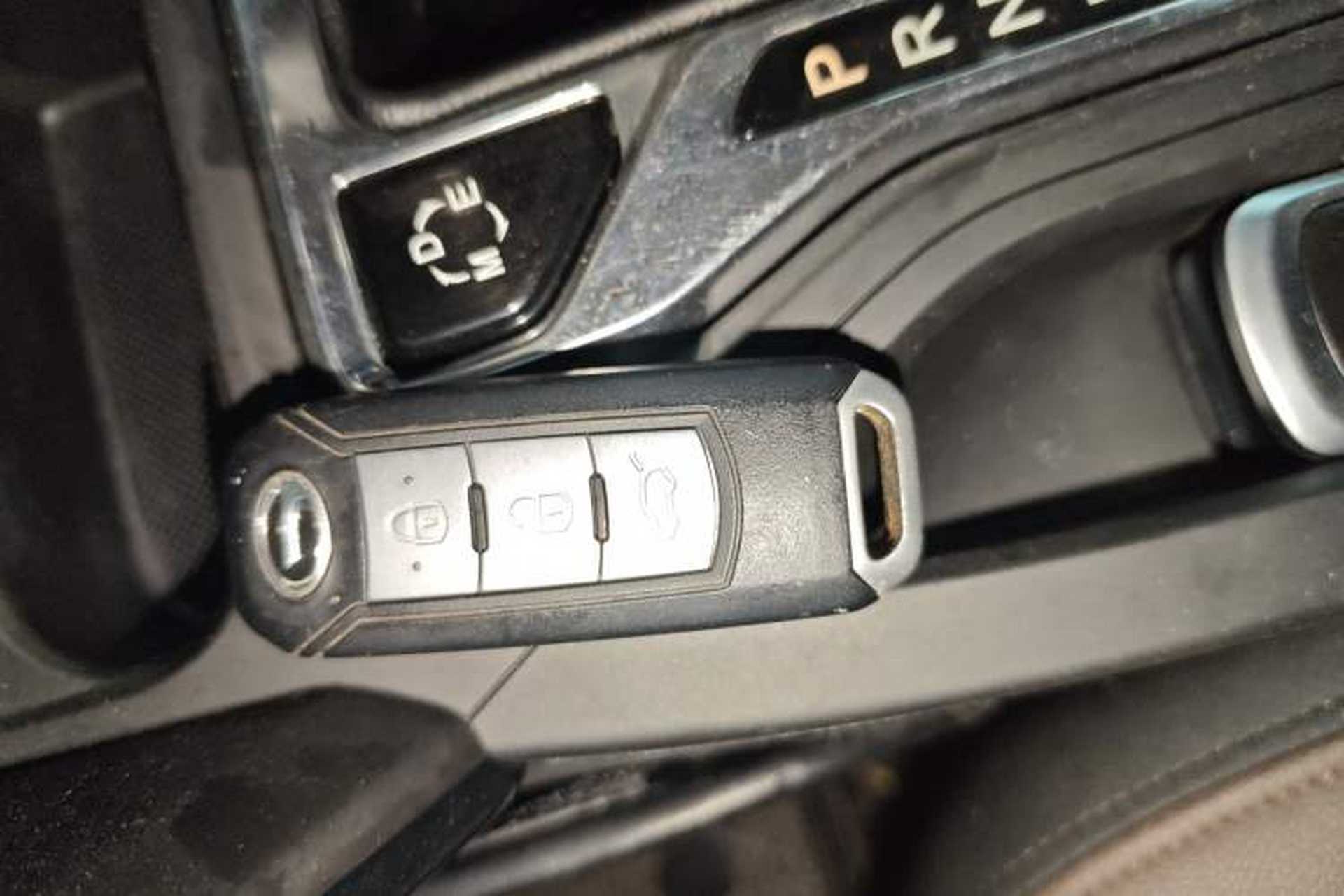 Used GAC Trumpchi GS4 2017 235T Automatic Two-Wheel Drive Luxury Smart Connectivity Version Vehicle Key