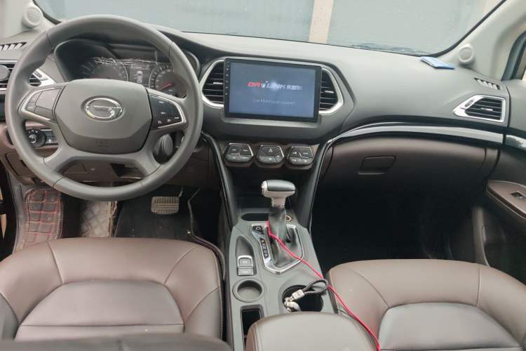 Used GAC Trumpchi GS4 2017 235T Automatic Two-Wheel Drive Elite Edition Center Console